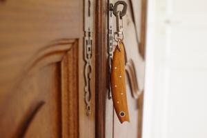 Porte-clefs artisanal (cerisier)