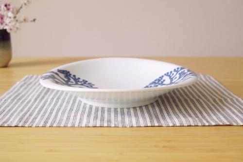 Grande Assiette en porcelaine Wave